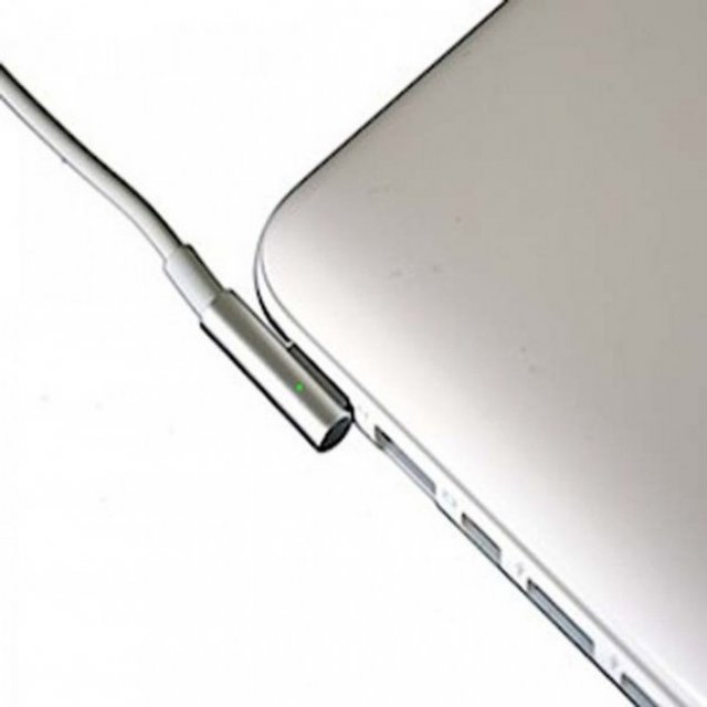 Apple Macbook Magsafe power charger adapter 45W 60W 85W starting