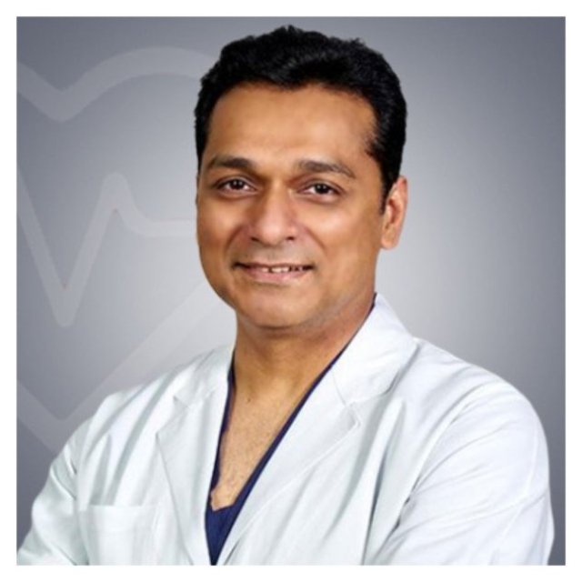 Dr. Jayant Arora knee surgeon India