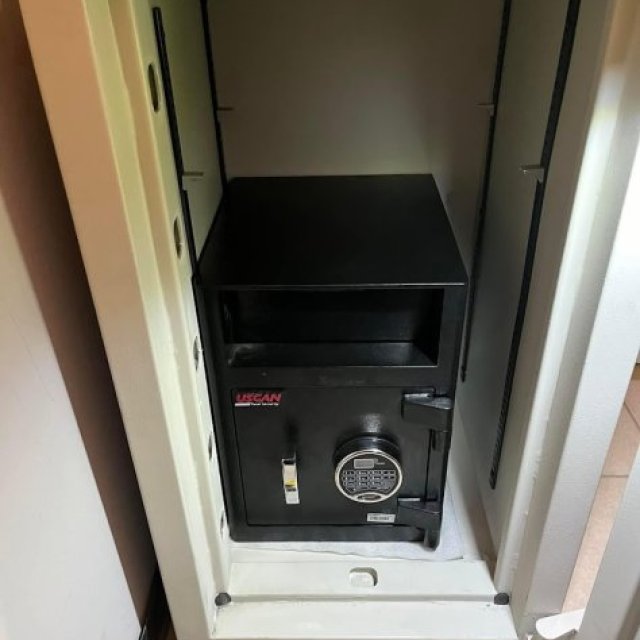 FCM Safe Service