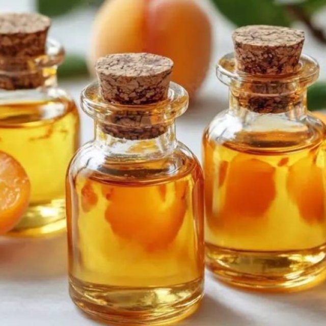 Essential Oils & Carrier Oils Bulk Suupliers