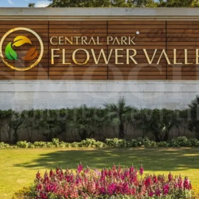 High-Rise Apartment in Sohna - Central Park Flower Valley
