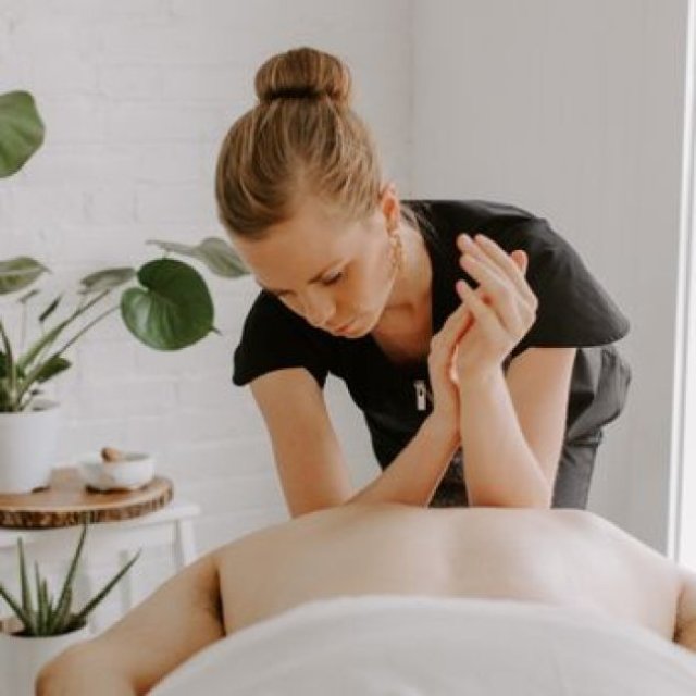 King Thai Massage Health Care Centre