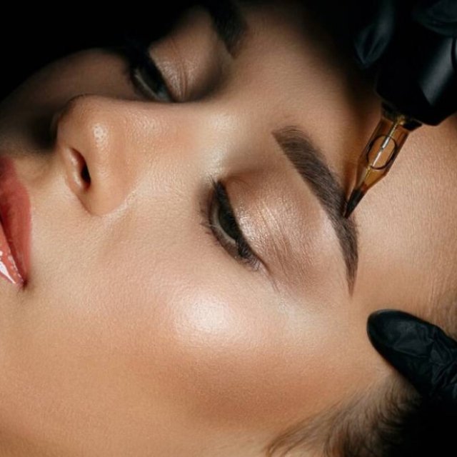 Ombré Powder Brows Milton Keynes for Defined, Soft-Focus Brows