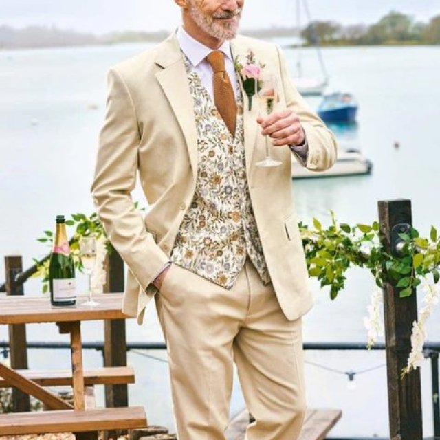 Hand-crafted Suits Near Me | Trutailorcocustomsuits.com