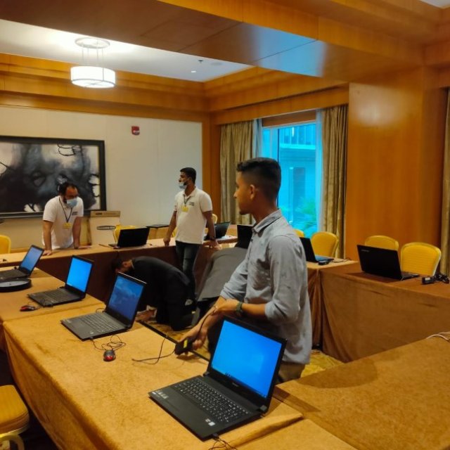 IT Equipment Rental in Dubai, UAE - Laptops, Video Walls, Touch Screens