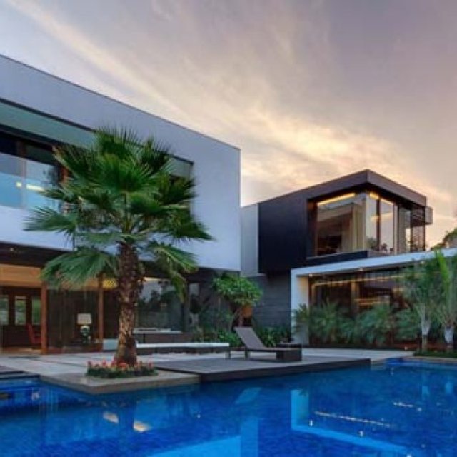 Farm house in Noida