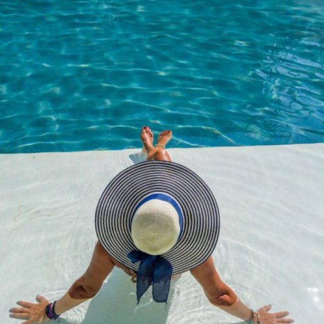 Swimming Pool Installer Services Offering Quality Craftsmanship and Great Value
