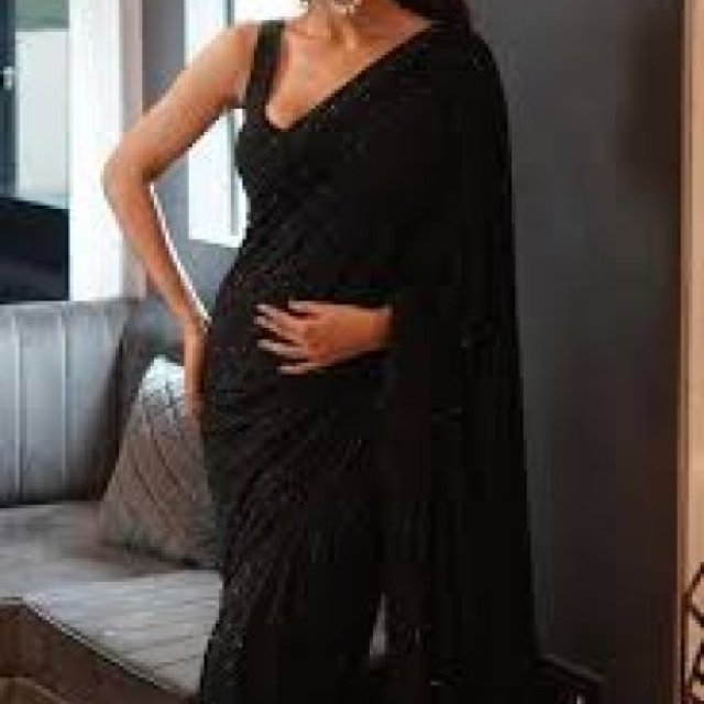 Buy Gorgeous Sarees Online from WomenSaree!