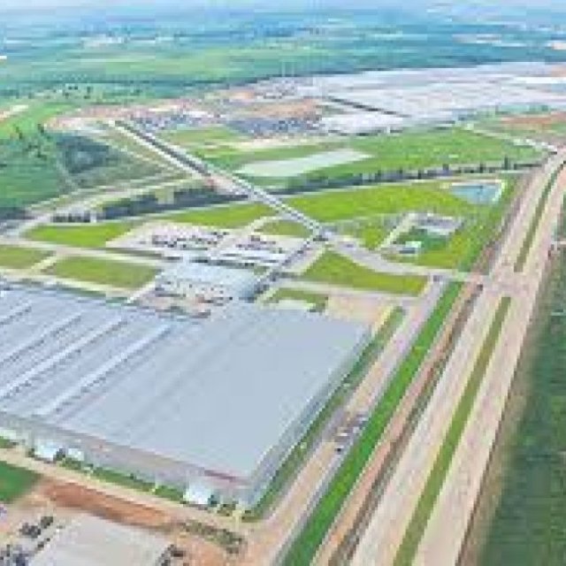 Looking for commercial plots in Noida to start your business?