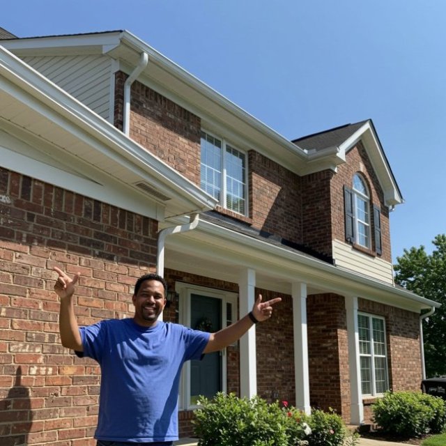 Seamless Gutter Installation and Repair in San Antonio