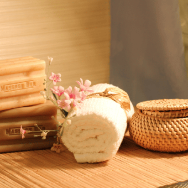 Looking for a Romantic Couple Massage in GK2?