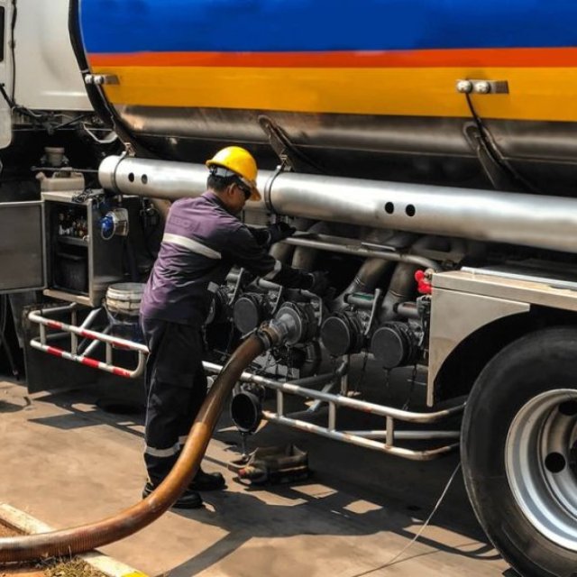 Premium Gasoline Supplier for High-Performance Engines and Vehicles