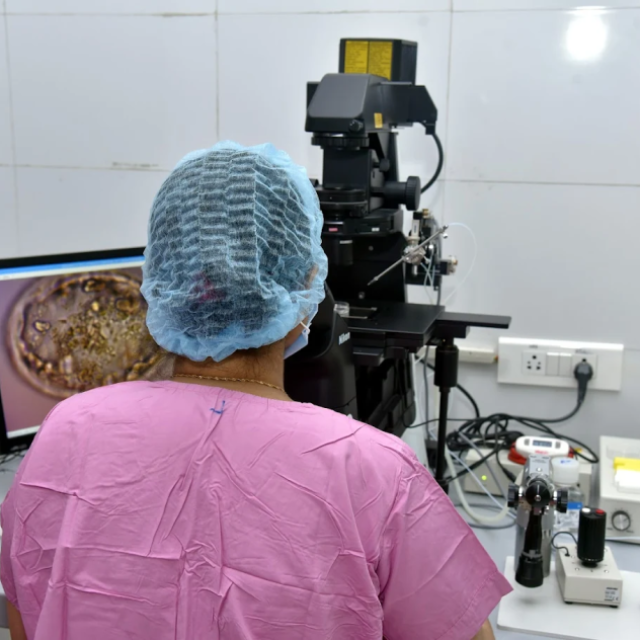 Dr. Renu Singh Gahlaut | Renu IVF & Test Tube baby Centre in kanpur, Uttar Pradesh