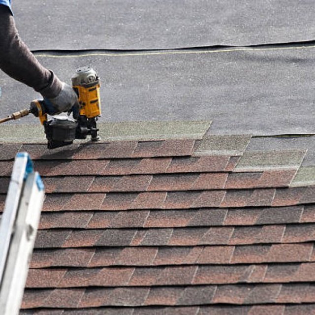 Pinetop Lakeside Shingle Roofing Company- Siding, Windows, Gutters, Deck Contactors