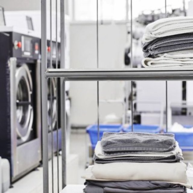 Commercial Uniform Dry Cleaning Services Chicago | Clean Linen
