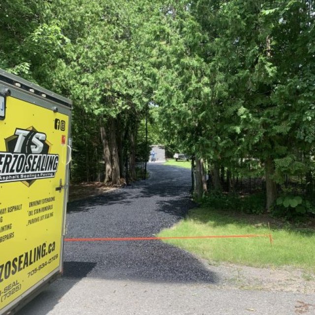 Trusted Driveway Sealing Specialists in Lindsay, Ontario