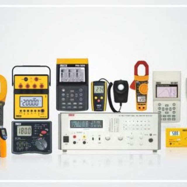 Compact and Durable Multifunction Power Meters