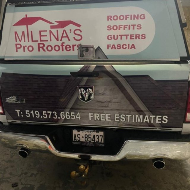 Milenas Pro Roofers