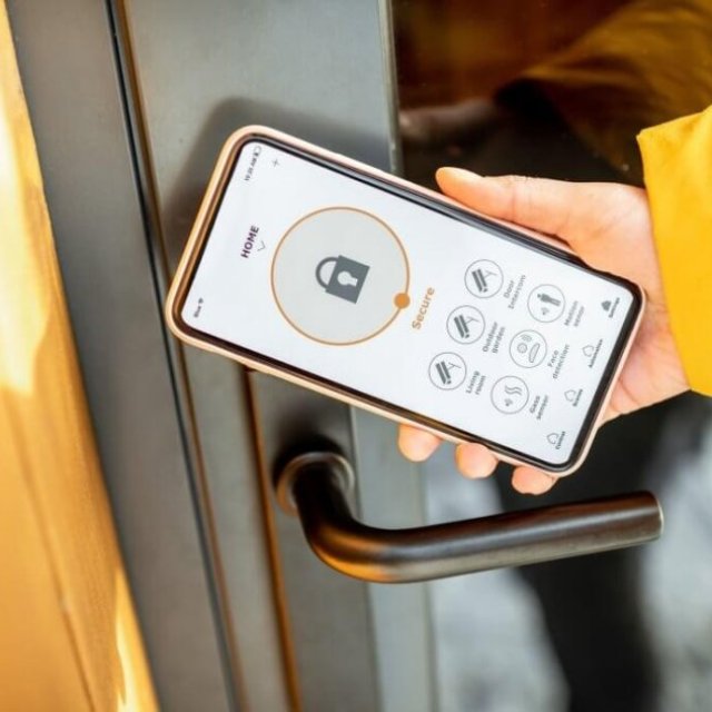 Airbnb Guest Access Management