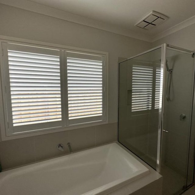 Melbourne Roller Blinds, Curtains & Plantation Shutters