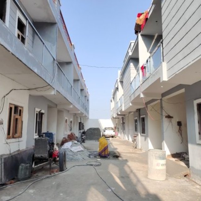 Will the prices of villas in Noida Extension increase or remain stable in the future?