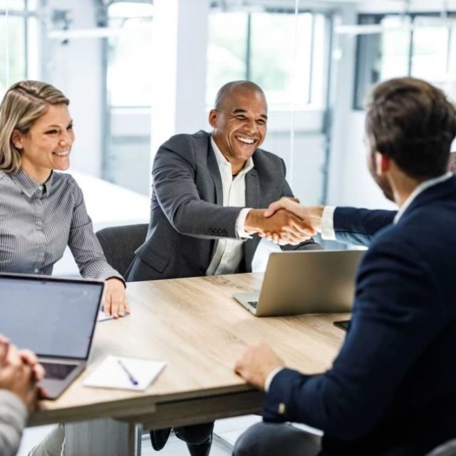 Professional Group Benefits Management for Companies