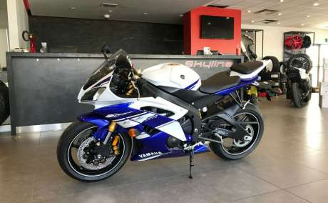 2014 YAMAHA YZF-R6 NEW OLD STOCK NO KMS!$65.27 BI-WEEKLY,$0 DOWN